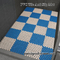 青く白いサウナ部屋の反スリップの浴室の床のマット20CM